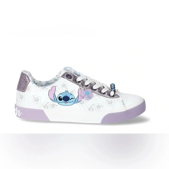 Disney Stitch Women's Low Top Lace Up Sneaker size 7.5 - Picture 1 of 3